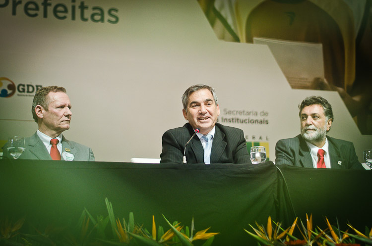 31.01.2013 - Gilberto Carvalho: aliança entre prefeitos, sociedade civil e governo federal é fundamental para o desenvolvimento do país